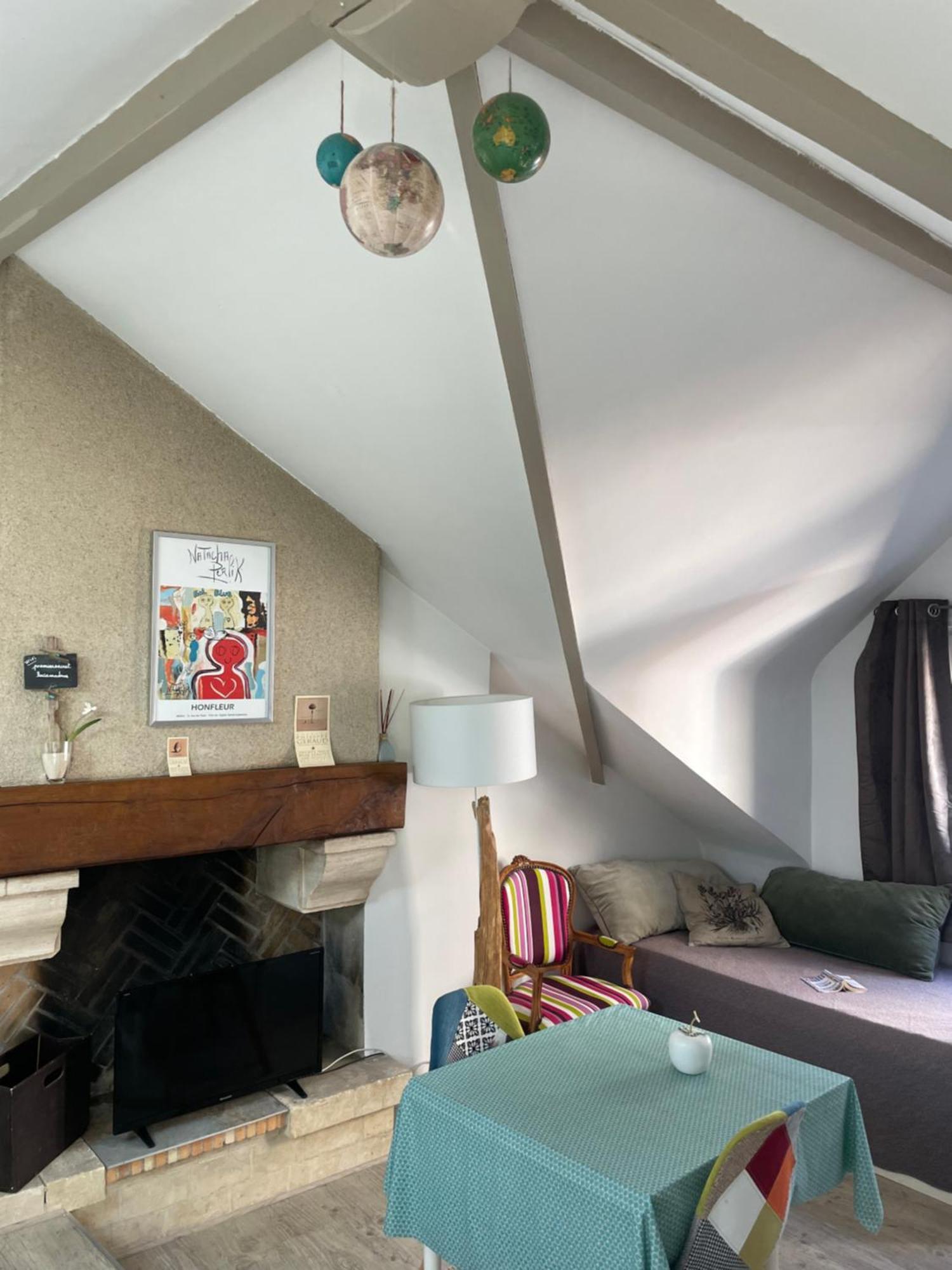 1Er Secret De Honfleur Apartment Bagian luar foto